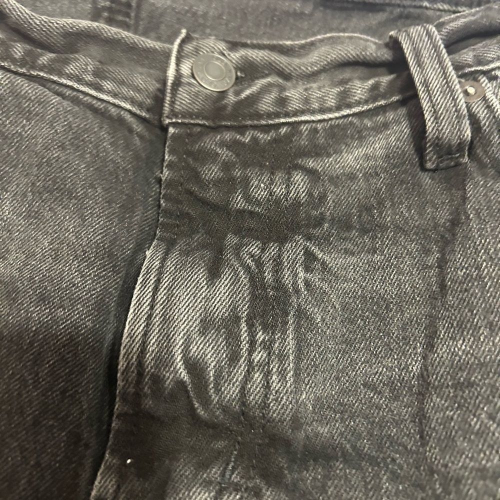 Old Navy Faded Black Jean Shorts Distressed Style - Picture 6 of 11